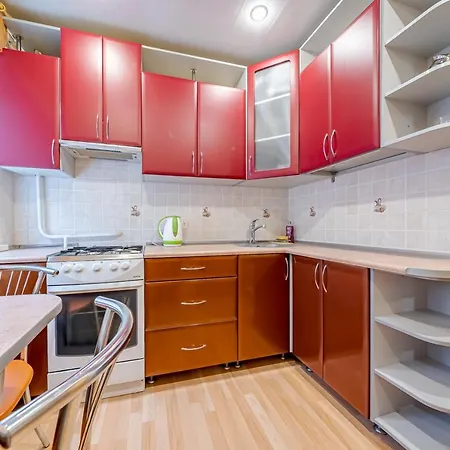 Apartment By Metro Frunzenskaya